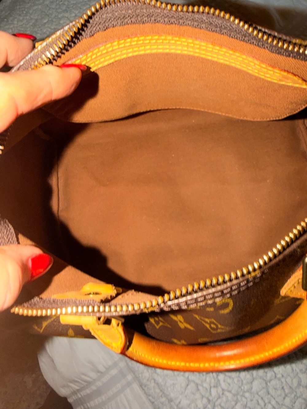 Louis Vuitton Monogram Speedy 25 - Picture 6 of 10